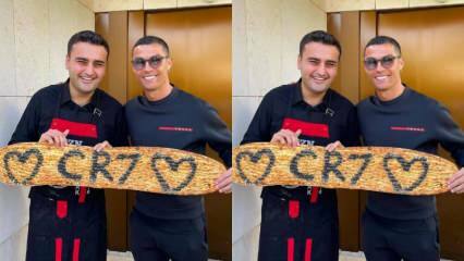  ¡CZN Burak recibió al mundialmente famoso jugador de fútbol Ronaldo en su sede en Dubai! ¿Quién es CZN Burak?