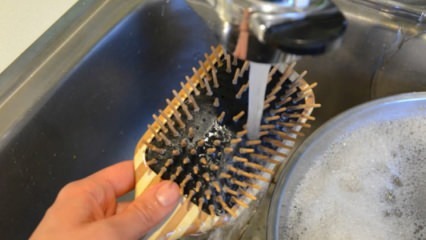 ¿Cómo se limpian los cepillos y peines? 