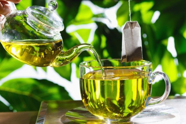 Beneficios de beber té verde con el estómago vacío