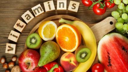 ¿Cuáles son los síntomas de la deficiencia de vitamina C? ¿En qué alimentos se encuentra la vitamina C?