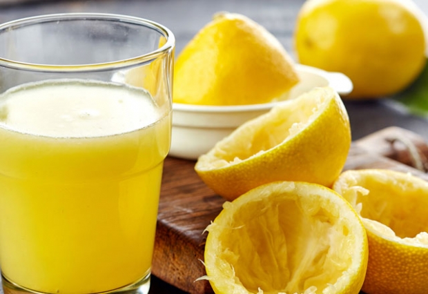 ¿El jugo de limón quema grasa?