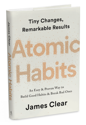 Portada del libro de Atomic Habits por James Clear
